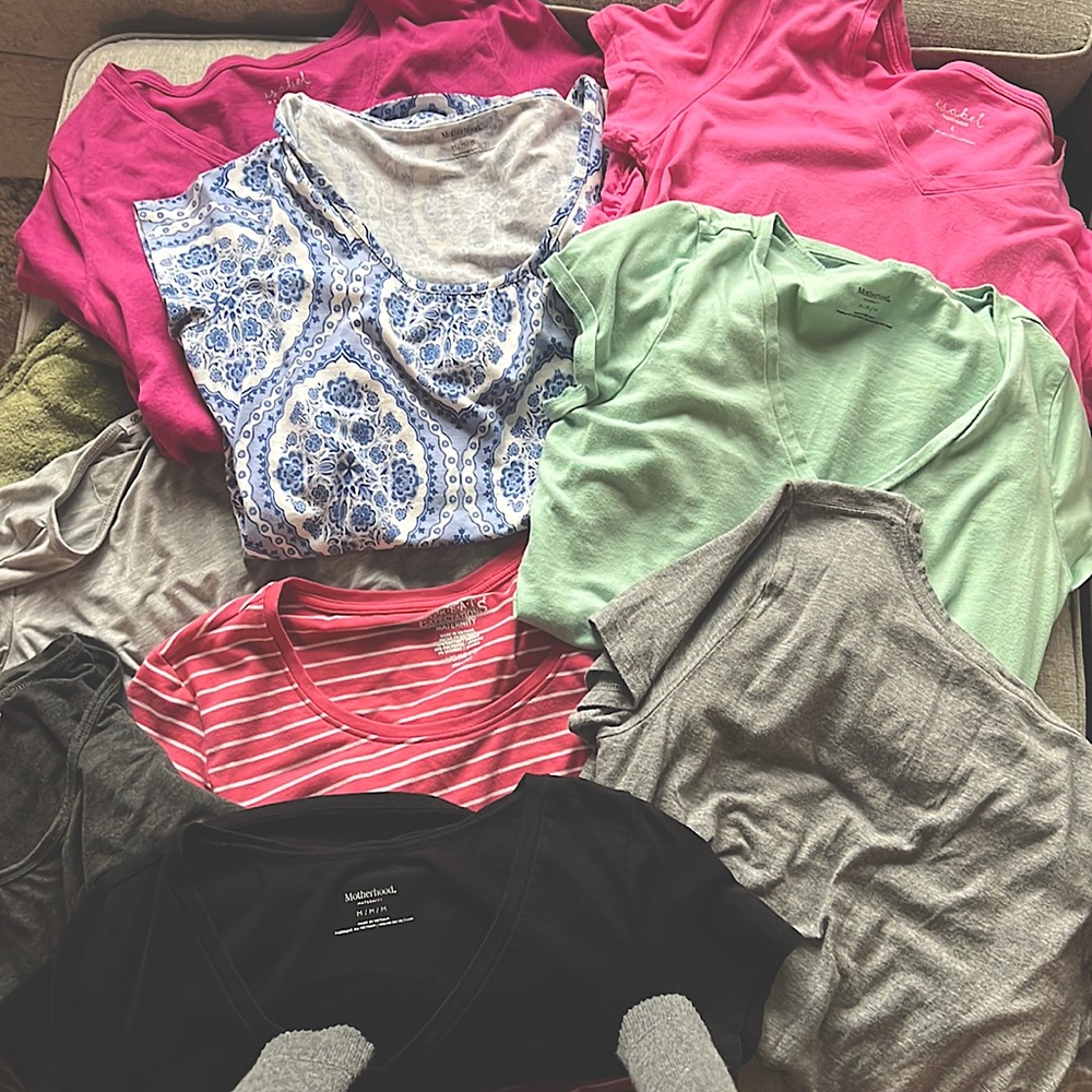 Lot of Maternity Tops (9pc)